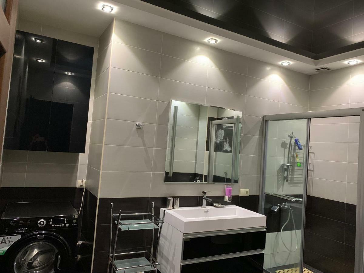 Lilika Apartments On Meskhishvili Tbilisi Ngoại thất bức ảnh