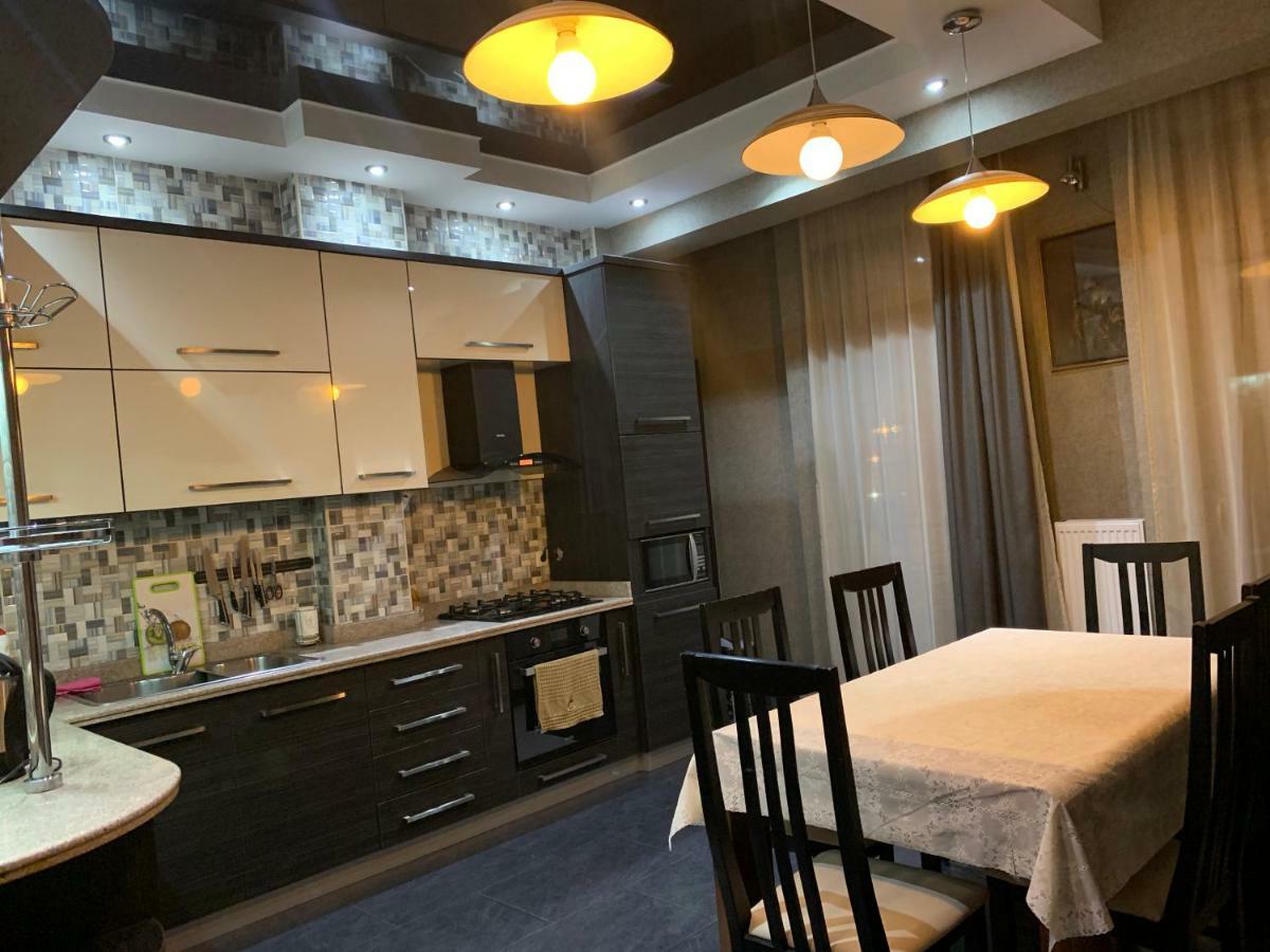 Lilika Apartments On Meskhishvili Tbilisi Ngoại thất bức ảnh